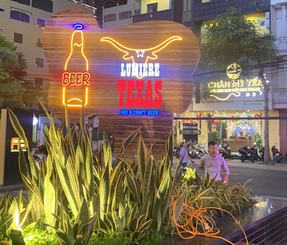 Thi công nội thất - Dự án Lumiere Texas BBQ & Craft Beer